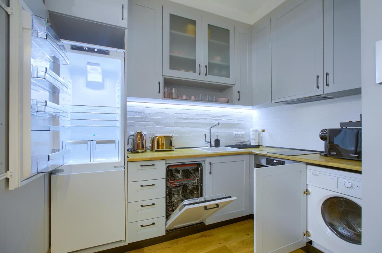 Premium Apartments Lovely 2Bd Near The Parliament Sofya Dış mekan fotoğraf